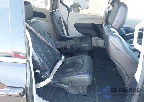 2020 Chrysler Pacifica Touring L z USA, uszkodzony, nr VIN 2C4RC1BG6LR125271